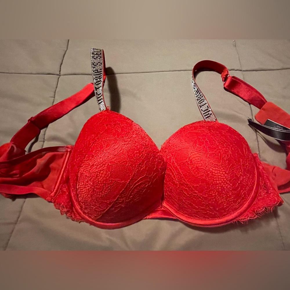 Victoria’s Secret Push-Up Bra